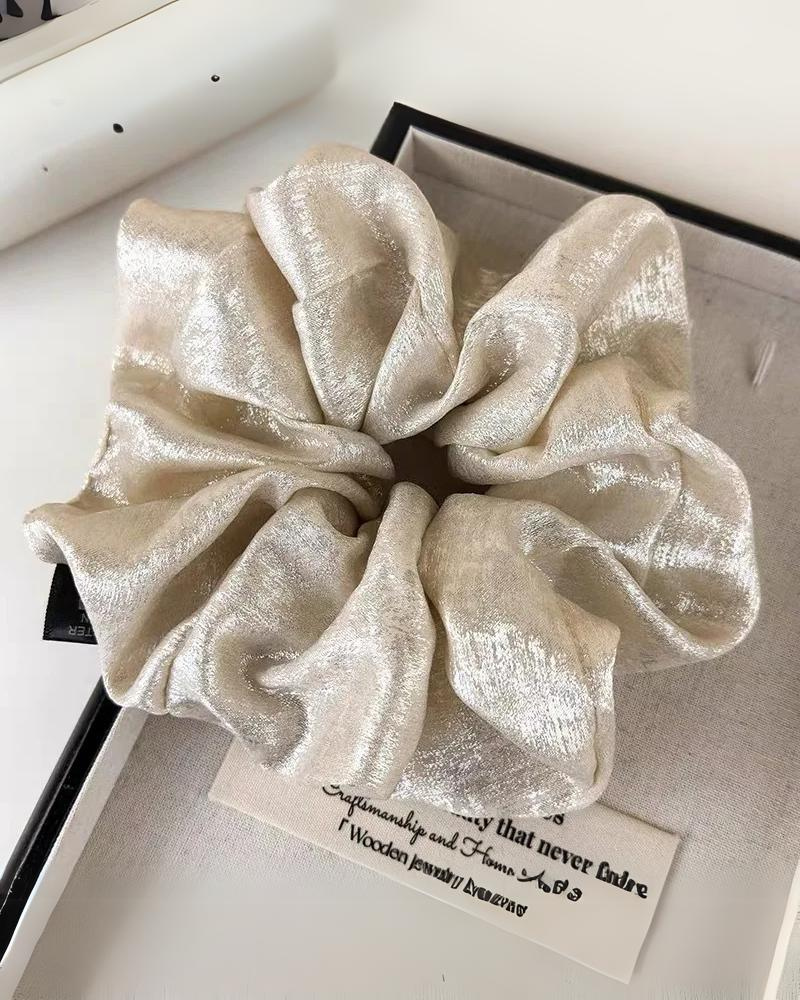 Lesklá gumička do vlasů