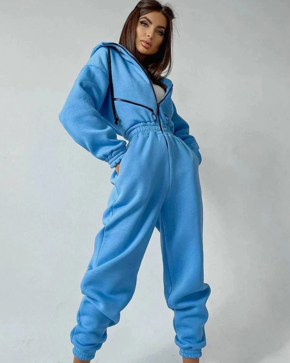 Pohodlná tepláková souprava s kapucí