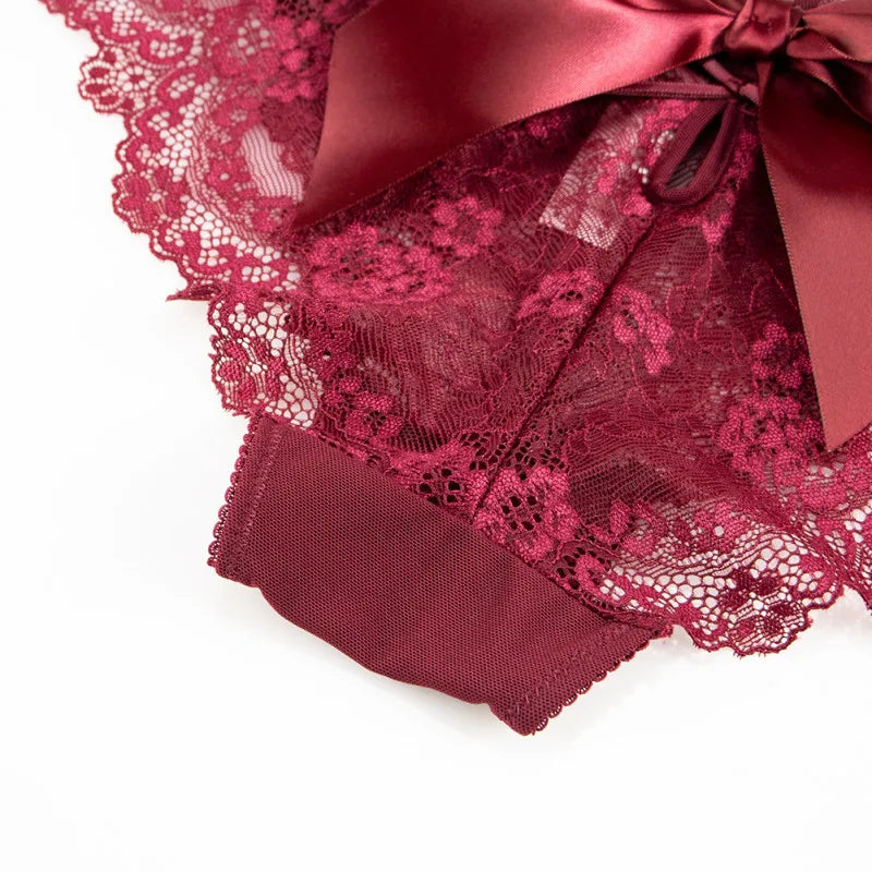 Krajkové kalhotky s romantickou mašlí