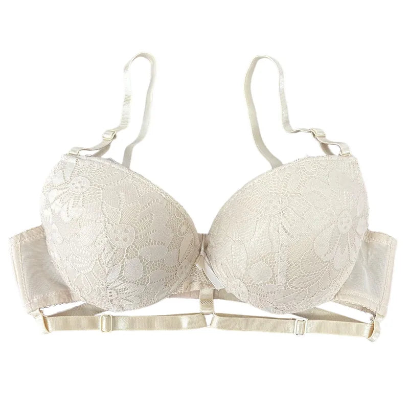 Krajková push-up podprsenka s ozdobným ramínkem