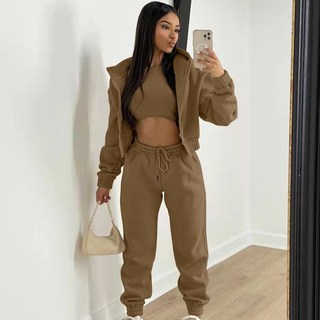 Sportovní třídílná sada v jednobarevném provedení