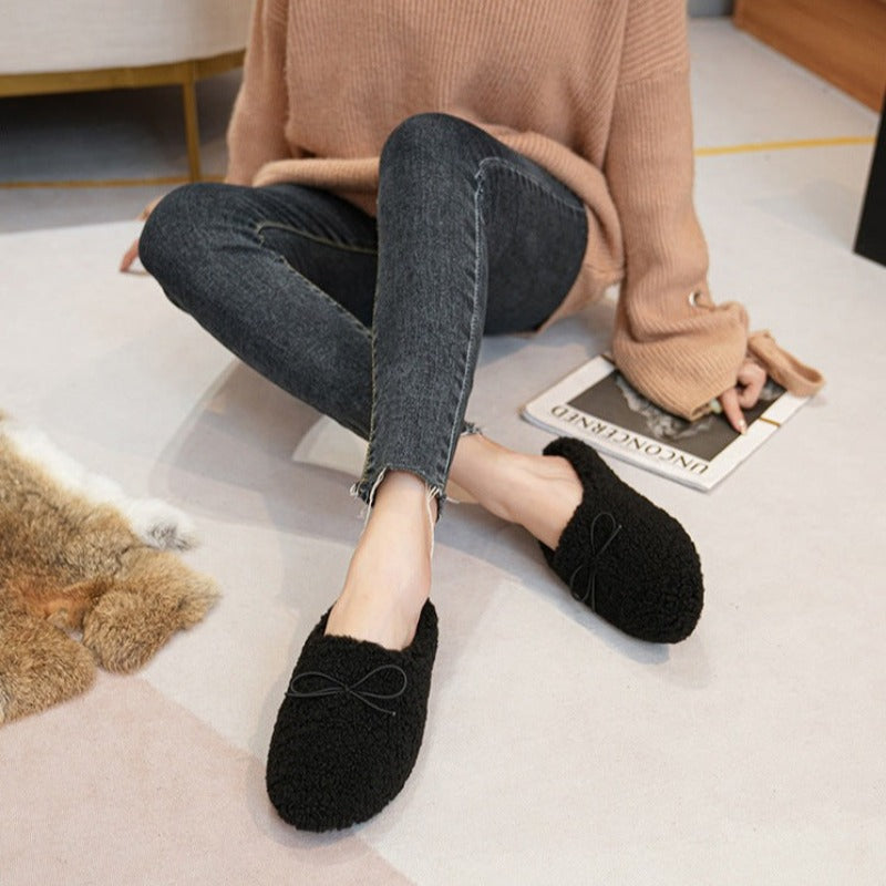 Teplé kožešinové pantofle s mašlí