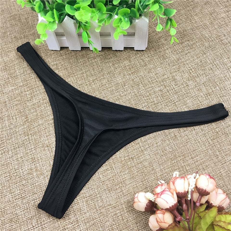 Černé tanga plavecké slipy