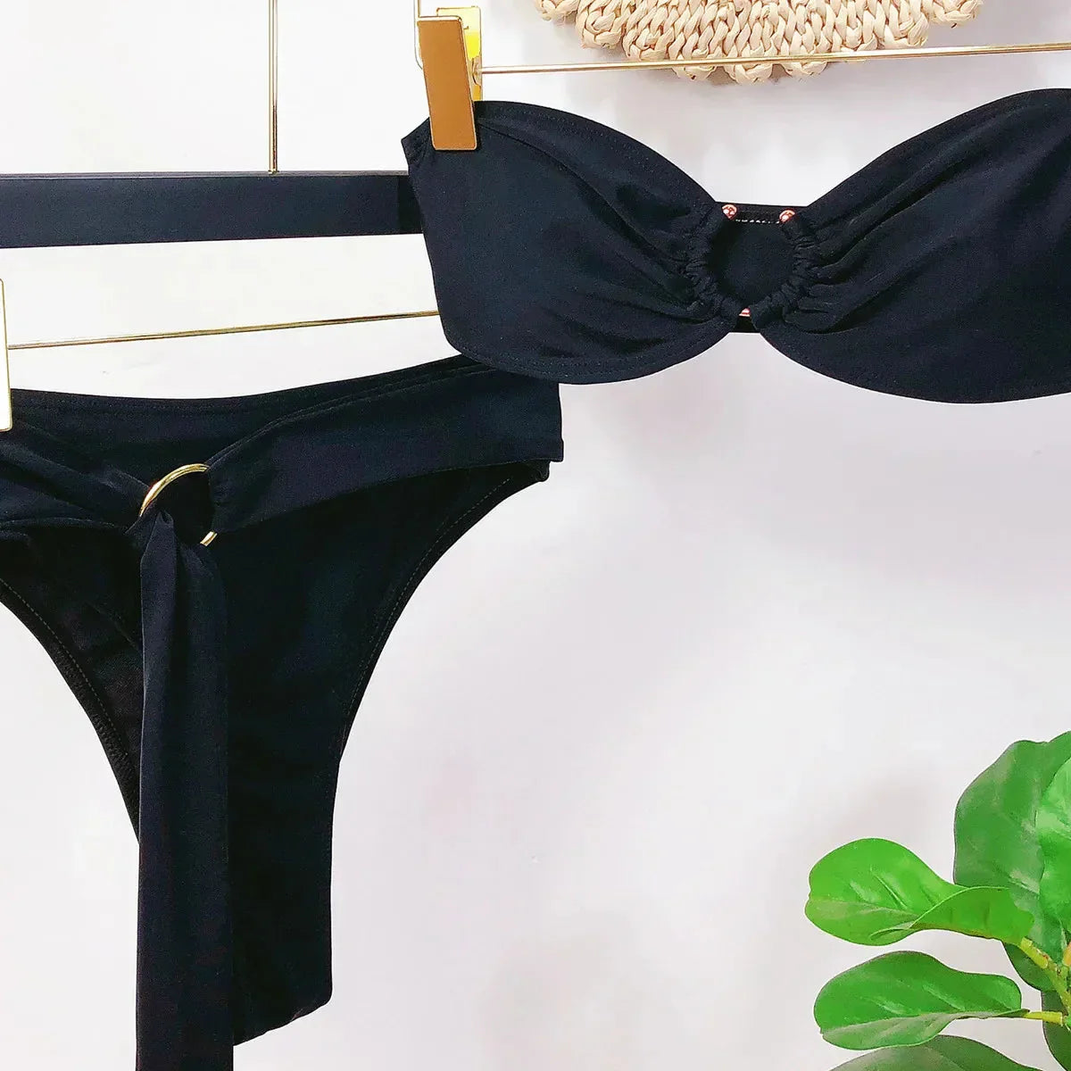 Dvoudílné bikiny s vysokým pasem a bandeau vzorem