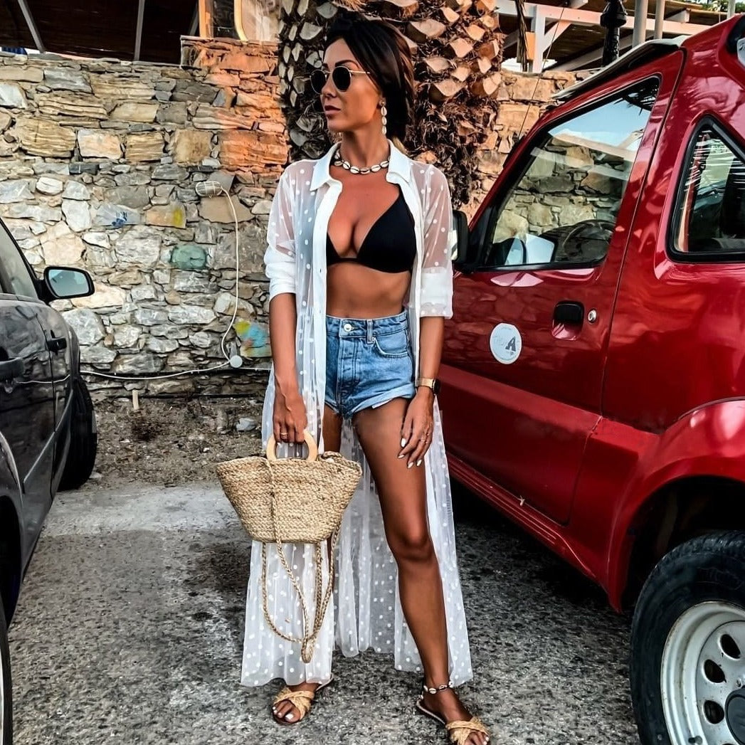 Lehký plážový přehoz s puntíky