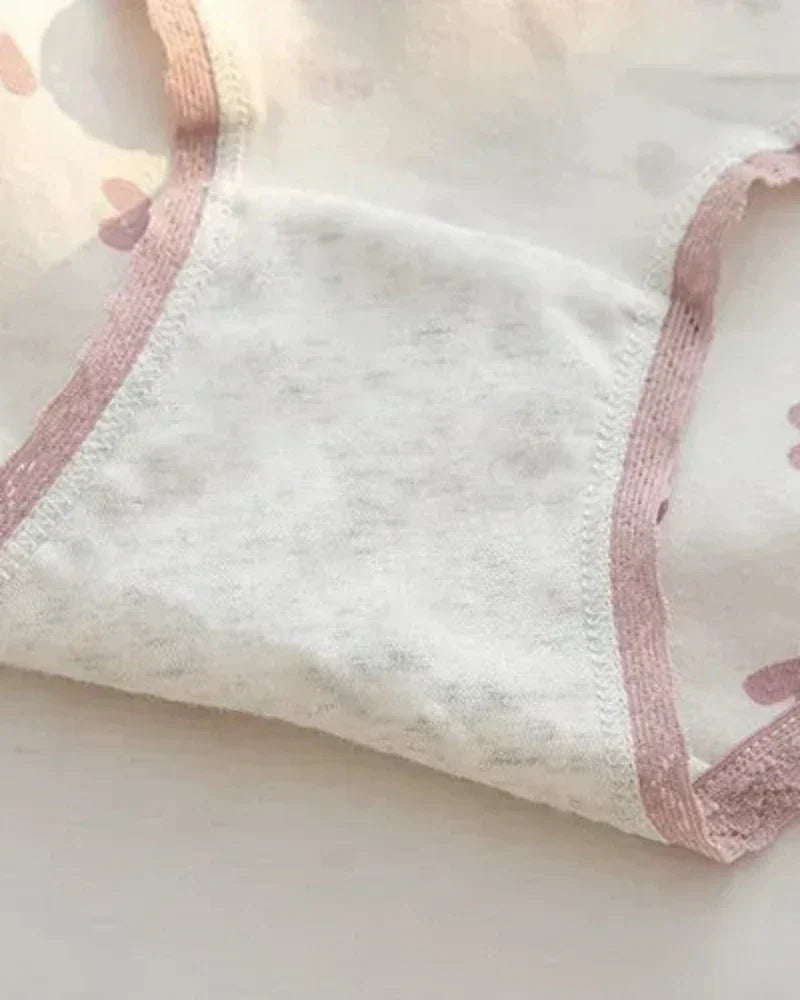 Klasické kalhotky se srdíčky