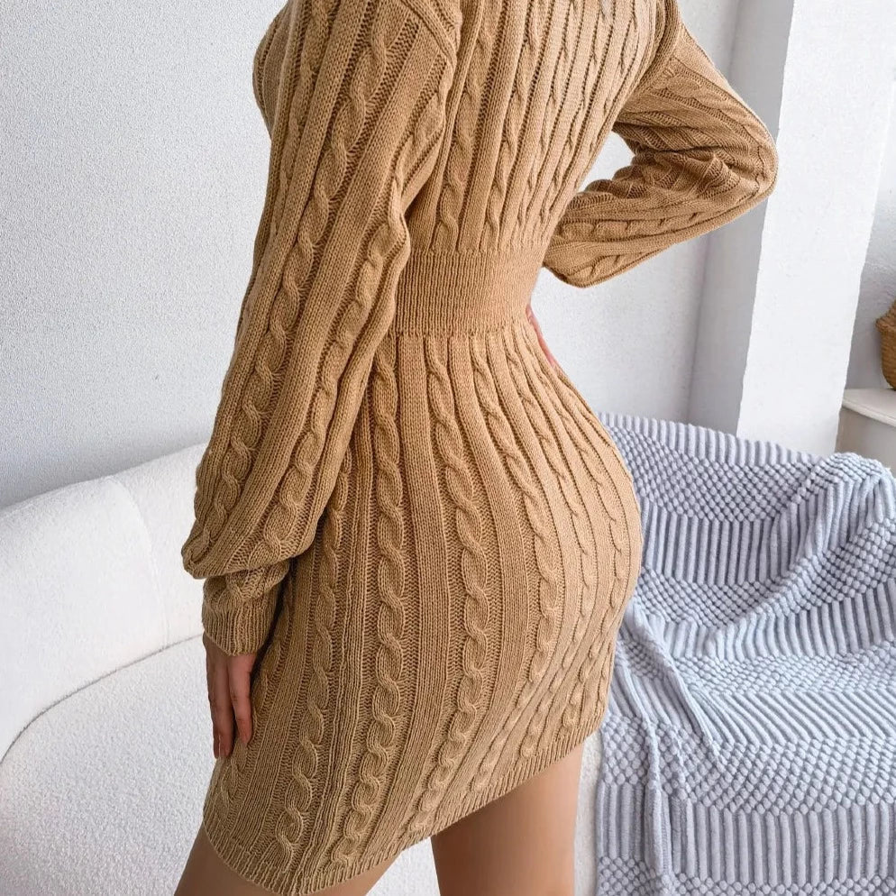 Pletené minišaty s výstřihem do V