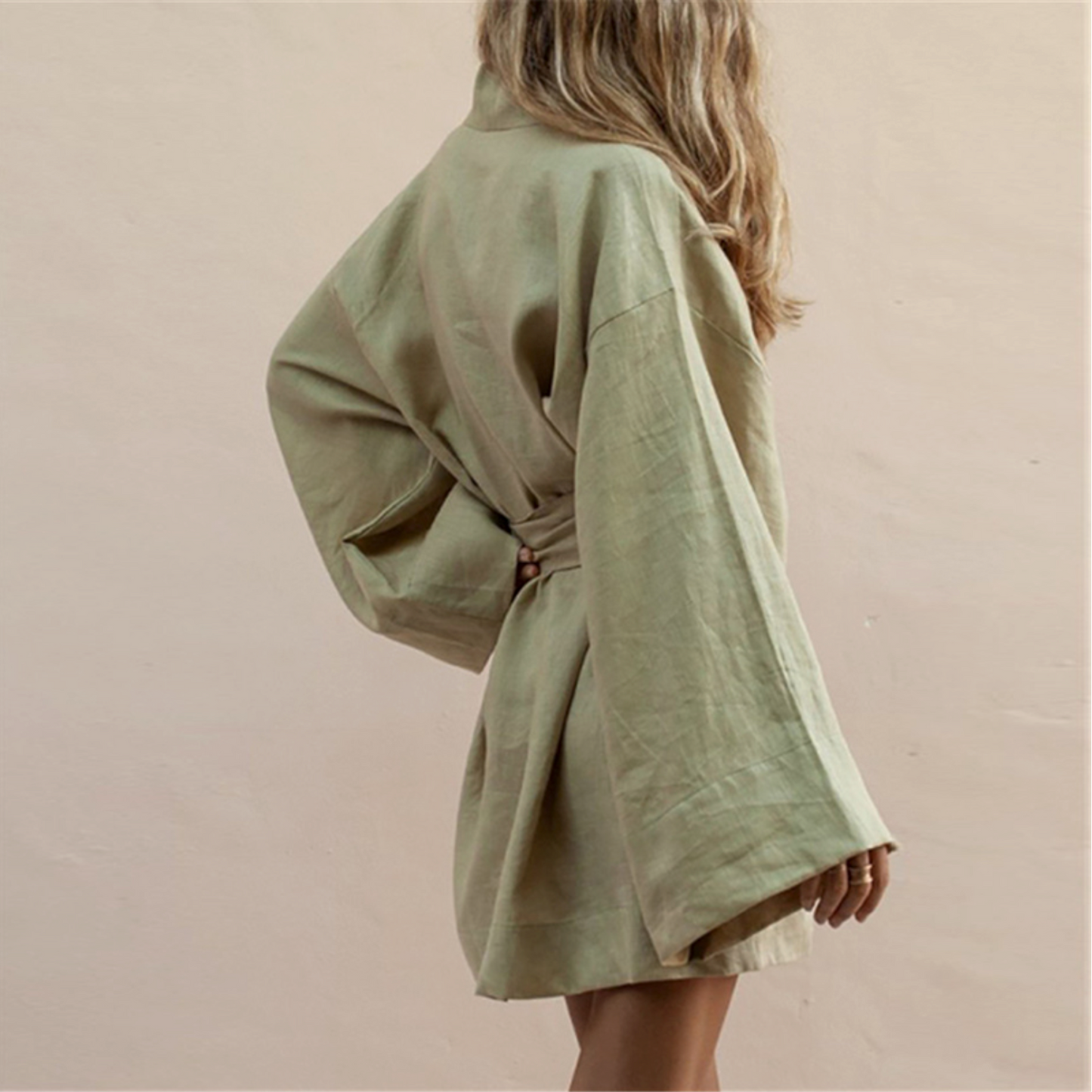 Letní minišaty ve stylu kimona