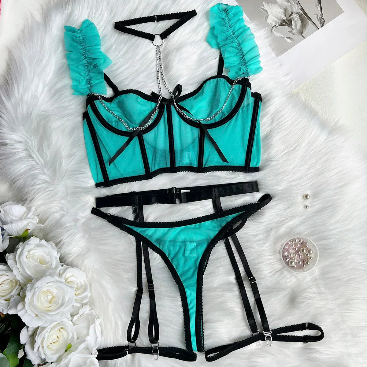 3dílná síťovaná spodní souprava s řetízky a volánky