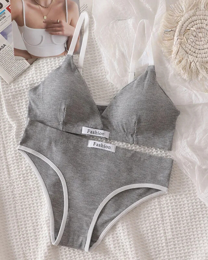 Pohodlná sada spodního prádla z žebrovaného materiálu