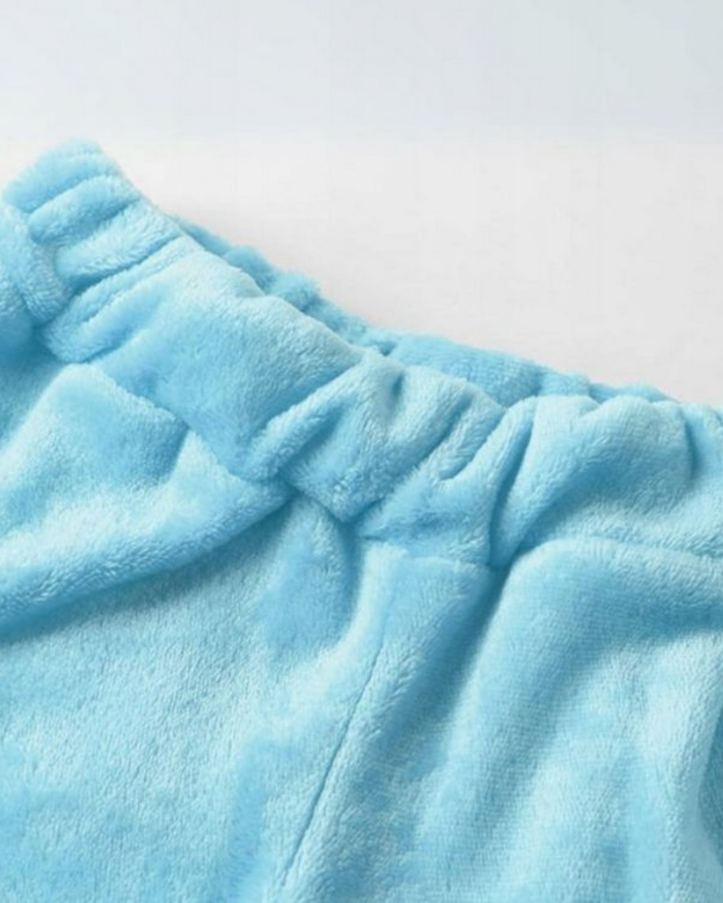 Nadýchaná sada domácího oblečení s motivem koťátka