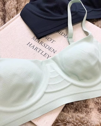 Pohodlná bezešvá balkonová podprsenka