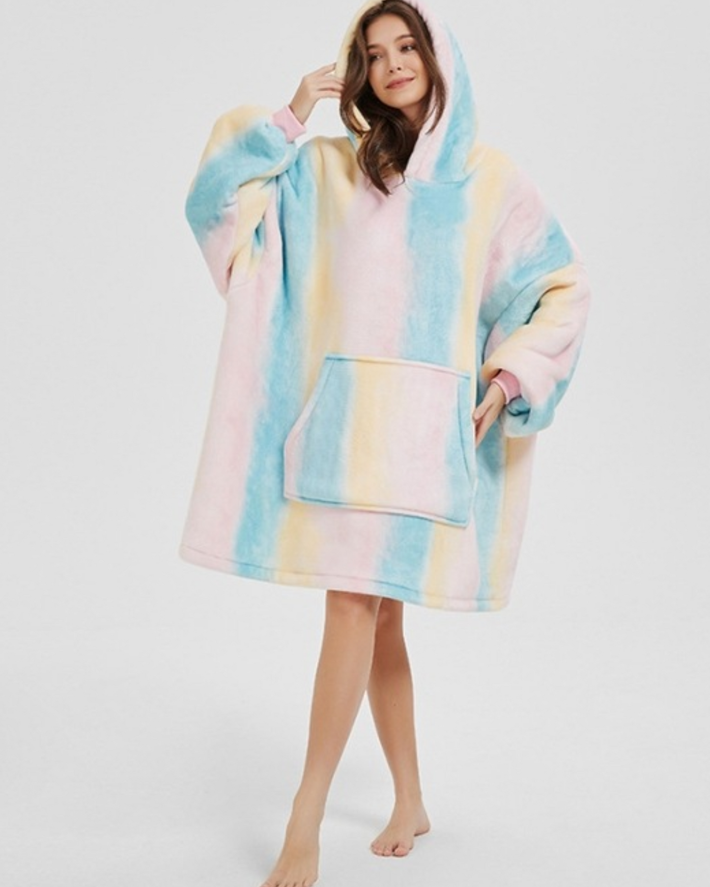 Nadýchaná oversize mikina s kapucí a kapsou