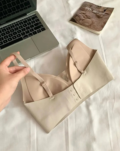 Měkká podprsenka bralette s ozdobným spodním dílem