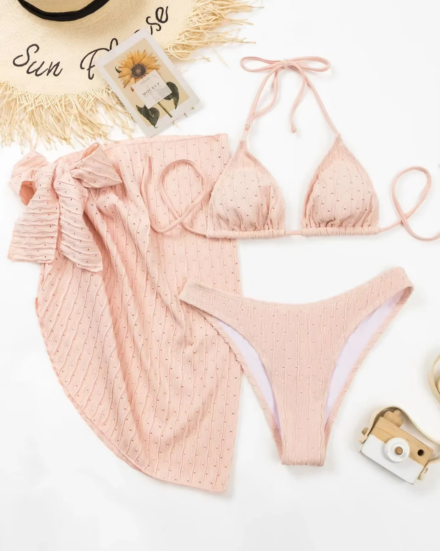 Plavky s vysokým výstřihem a pareem