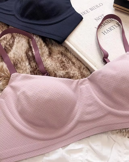 Pohodlná bezešvá balkonová podprsenka