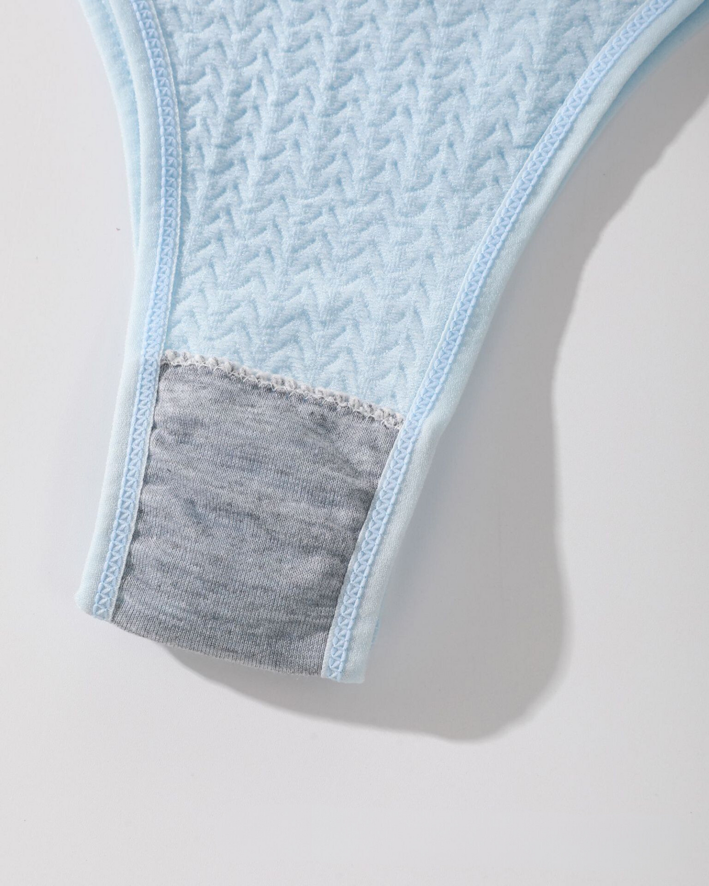 Pohodlná sada spodního prádla z texturovaného materiálu