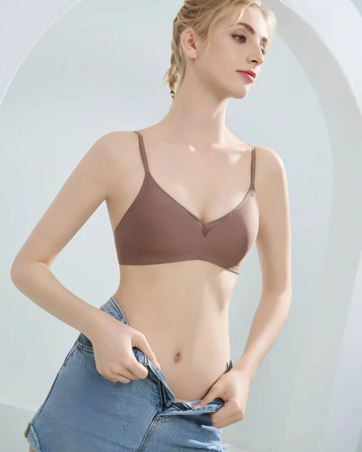 Měkká podprsenka s tenkými ramínky