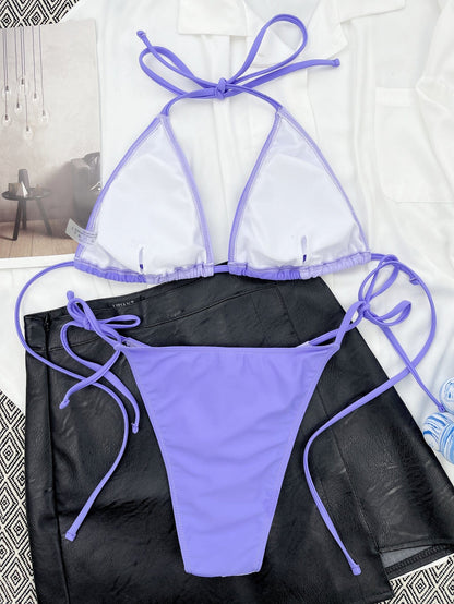 Bikiny s vycpávkou v oblasti hrudníku