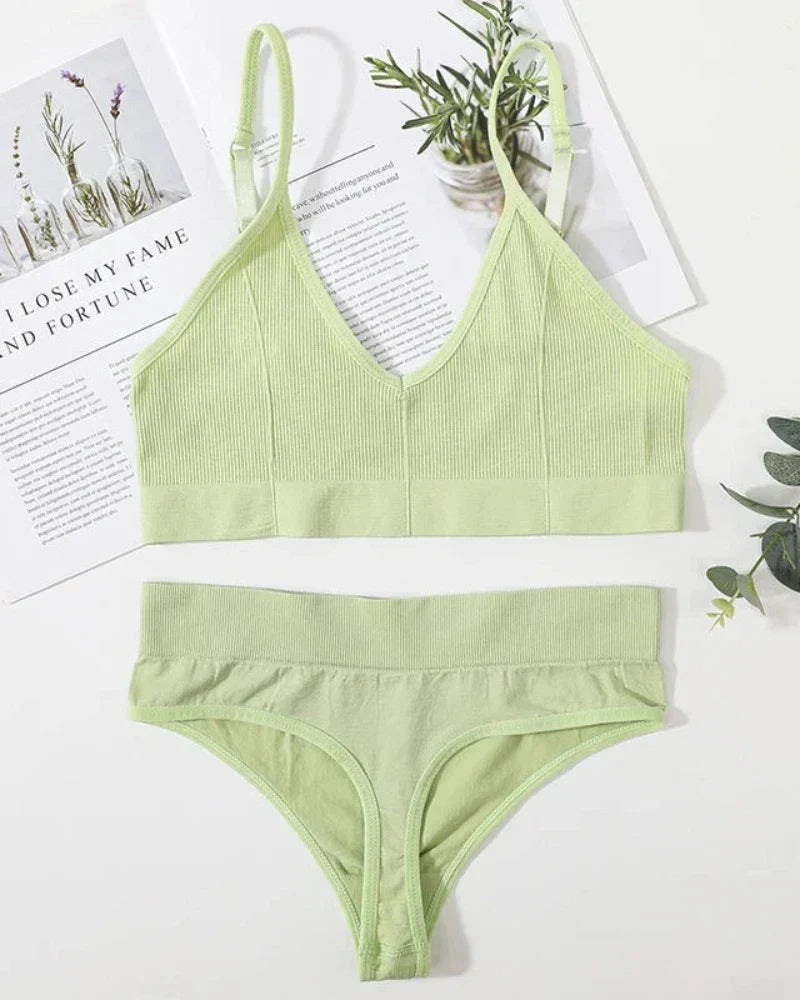 Pohodlná sada pruhovaného spodního prádla