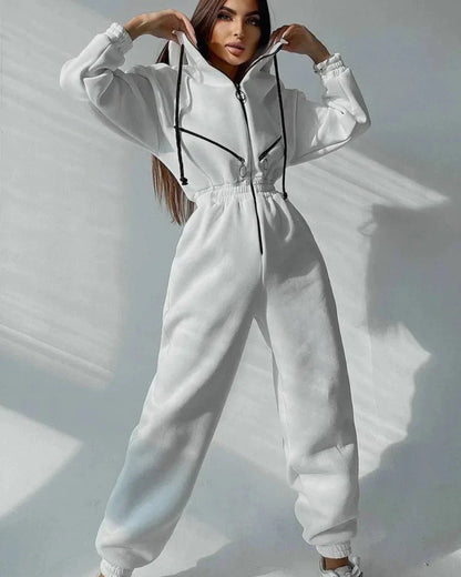 Pohodlná tepláková souprava s kapucí