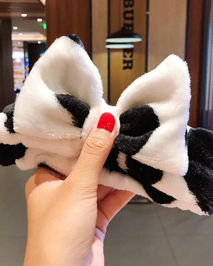 Nadýchaná čelenka s nášivkami