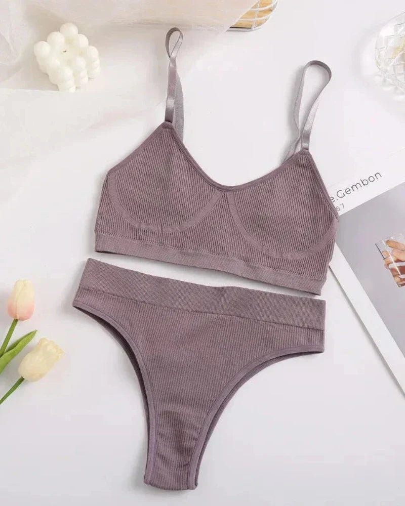 Pohodlná sada spodního prádla z žebrovaného materiálu