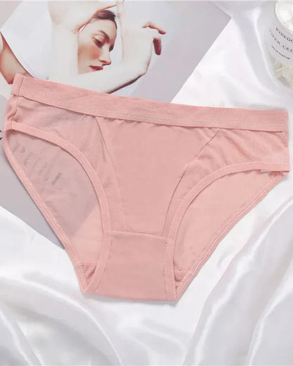 Kalhotky s ozdobnou, průhlednou síťovinou