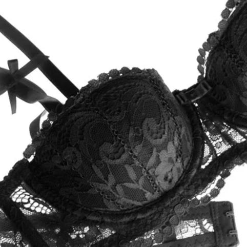 Balkonetová podprsenka s bezpečným zapínáním na háčky