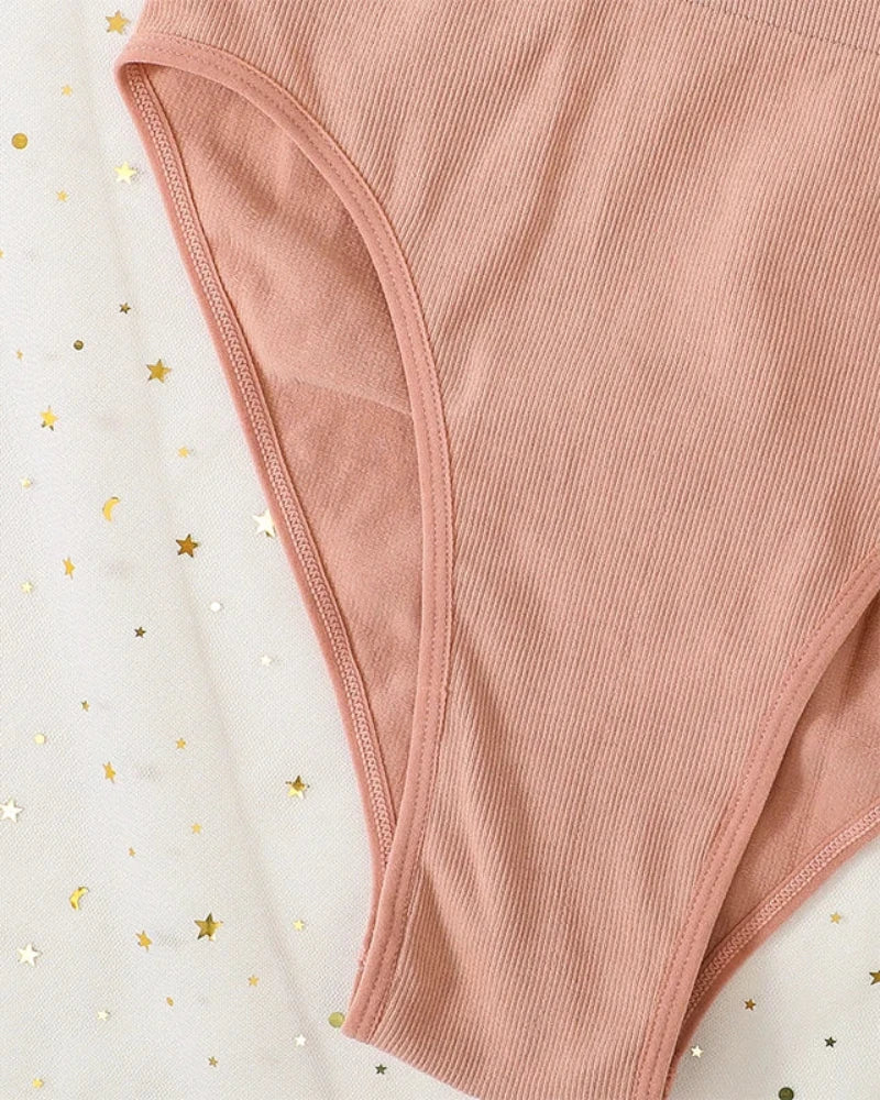 Pohodlné kalhotky s vysokým pasem