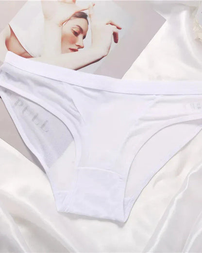 Kalhotky s ozdobnou, průhlednou síťovinou