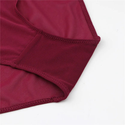 Kalhotky s vysokým pasem, tvarující postavu