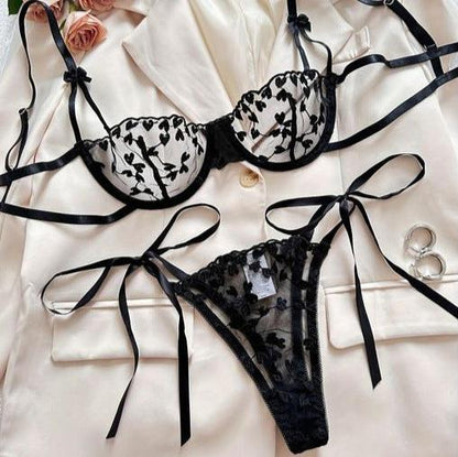 Sada vázaného spodního prádla se srdíčky