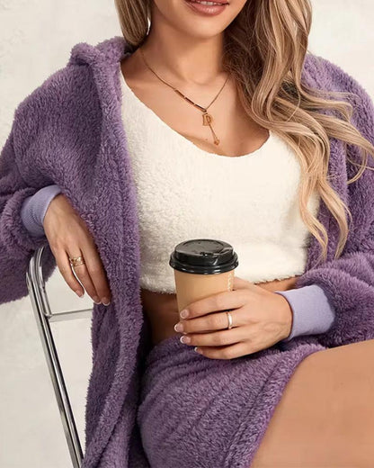 Sada krátkého nadýchaného domácího oblečení