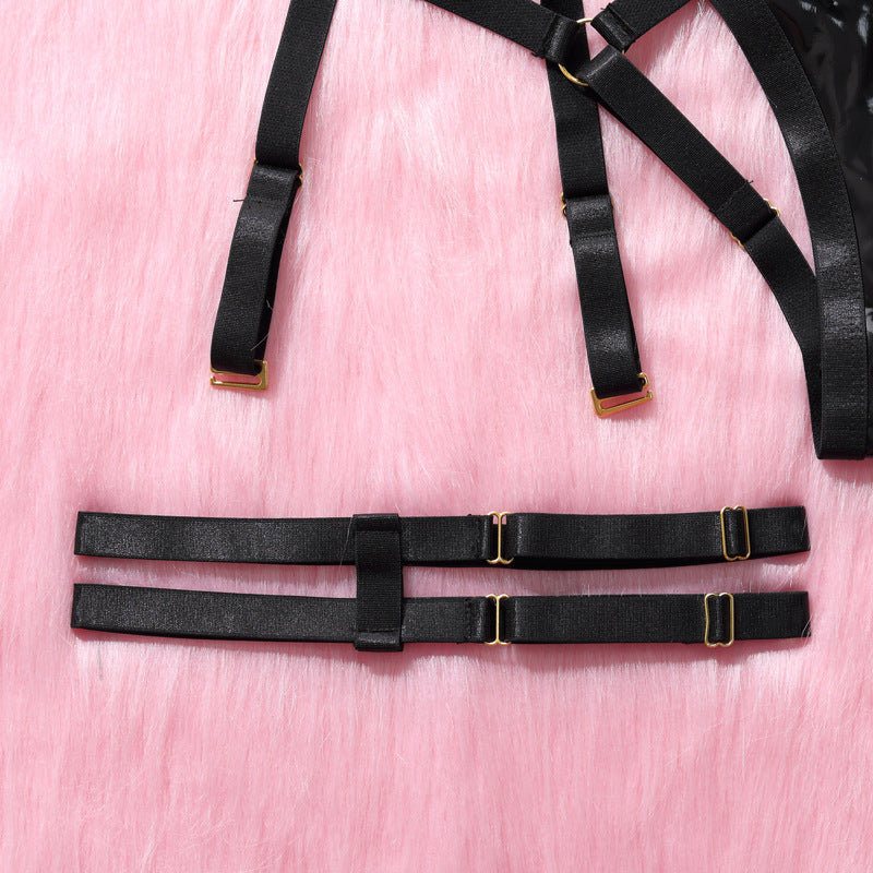 Latexový spodní prádlo s otevřenými kalhotkami