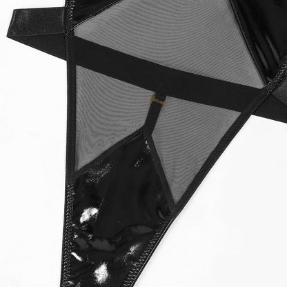 Latexové body s výrazným výstřihem