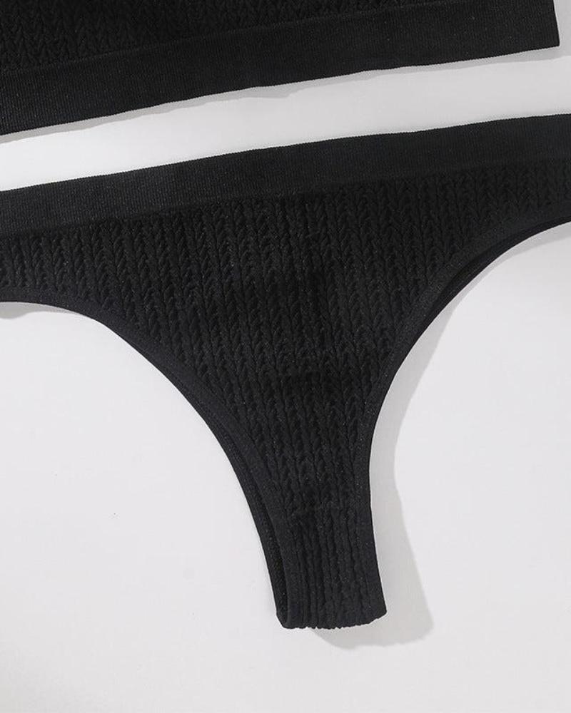 Pohodlná sada spodního prádla z texturovaného materiálu