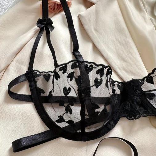 Sada vázaného spodního prádla se srdíčky