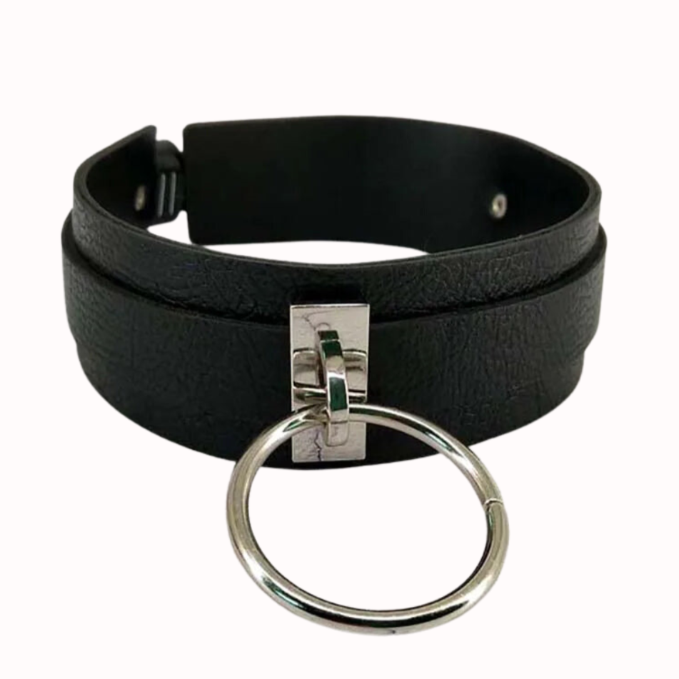 Náhrdelník s výrazným kroužkem