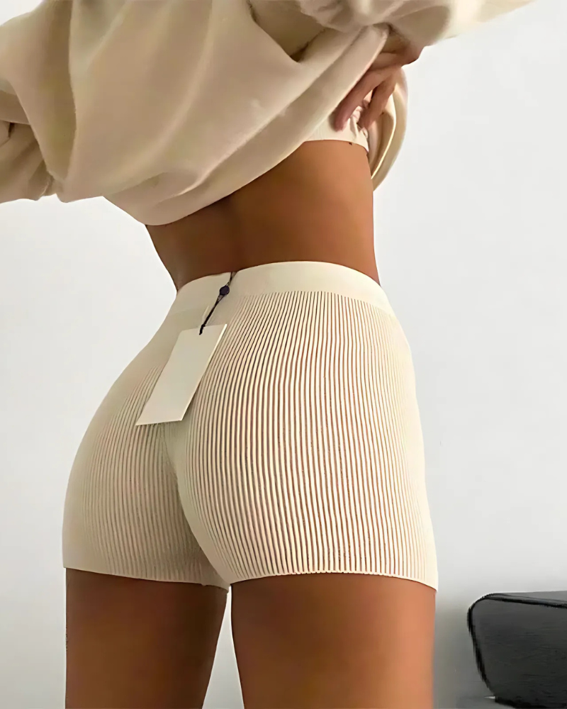 Přiléhavé žebrované kraťasy