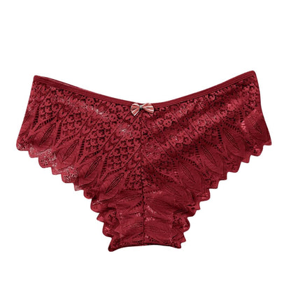 Krajkové kalhotky se svůdnými výřezy