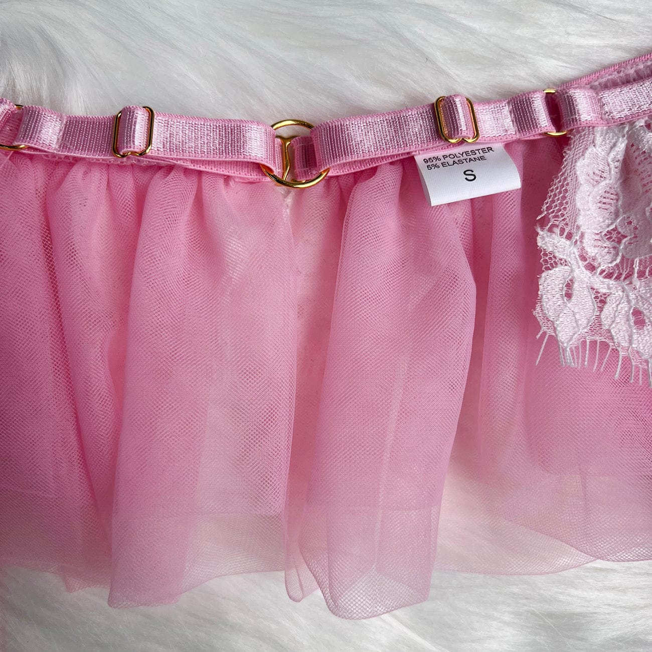 Sada spodního prádla s nastavitelnými prvky