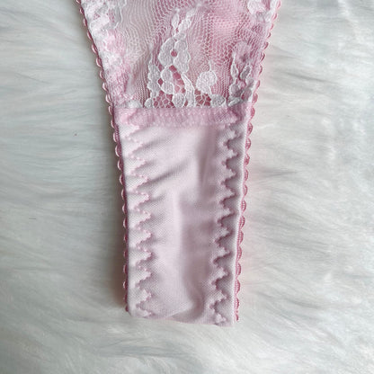 Sada spodního prádla s nastavitelnými prvky