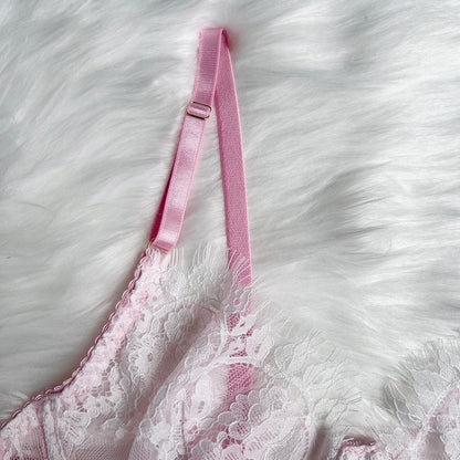 Sada spodního prádla s nastavitelnými prvky