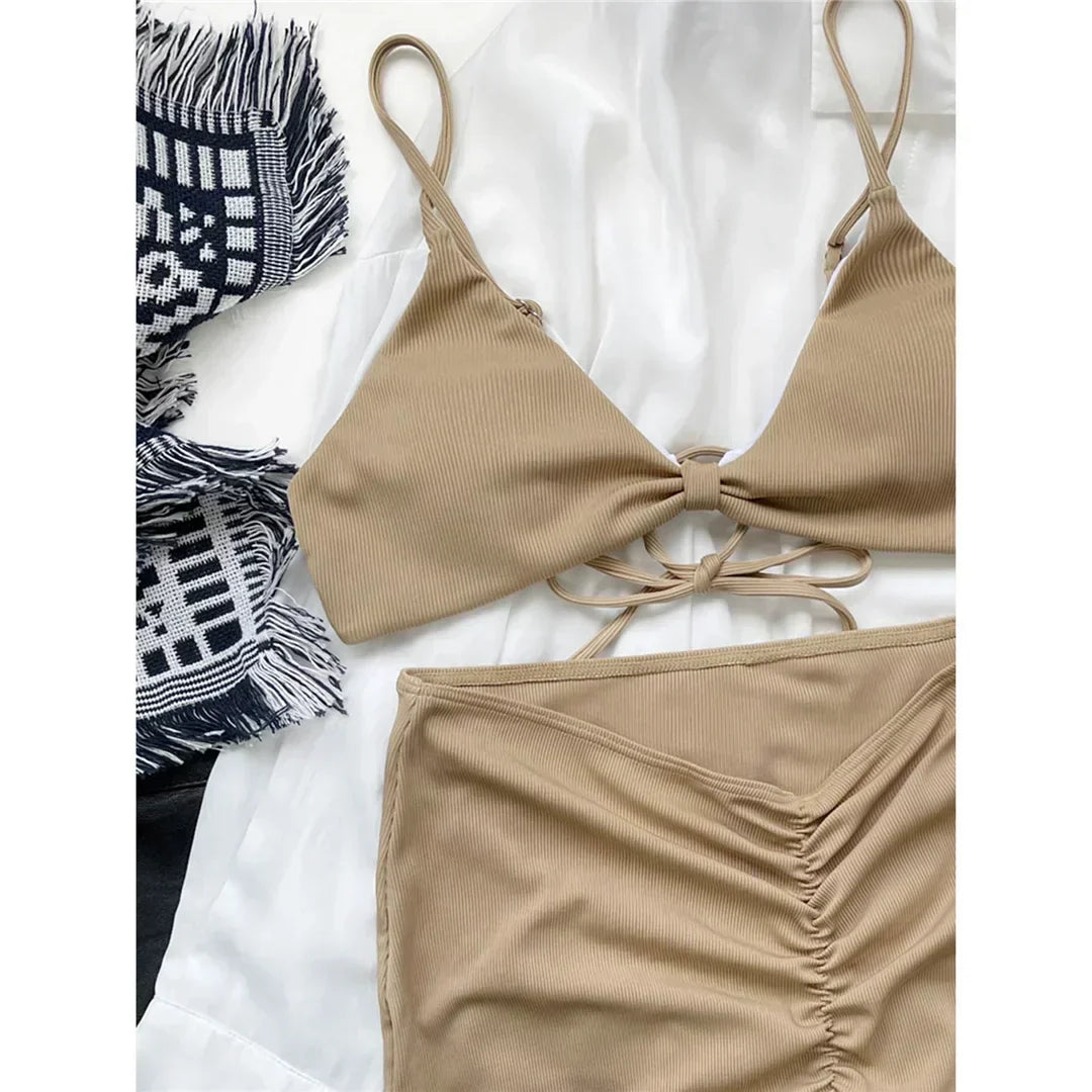 Dvoudílné plavky s volánky