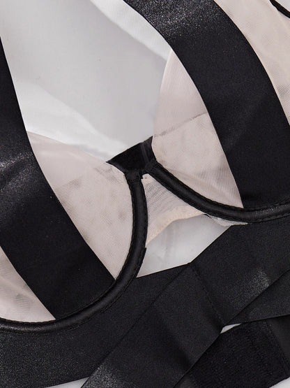 Sada spodního prádla s nastavitelnými ramínky