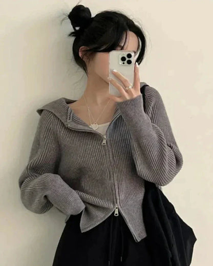 Měkká, žebrovaná mikina s kapucí a zapínáním na zip