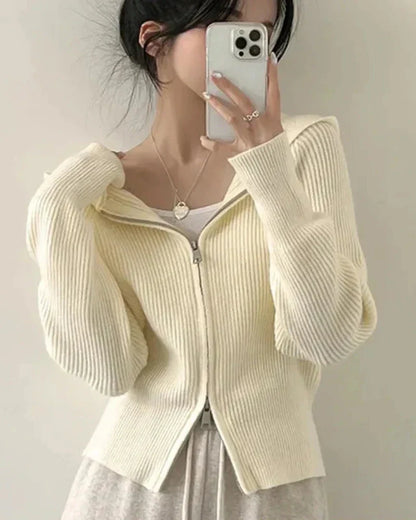 Měkká, žebrovaná mikina s kapucí a zapínáním na zip