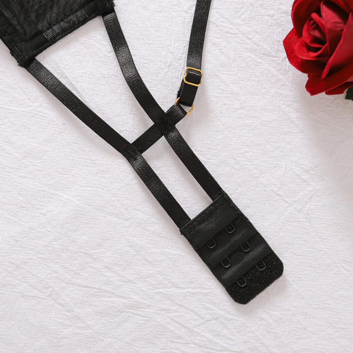 Sada spodního prádla s podvazkovým pásem