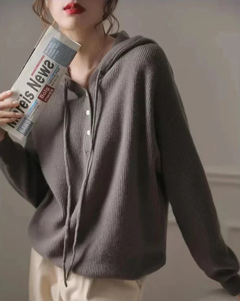 Měkký svetr s kapucí